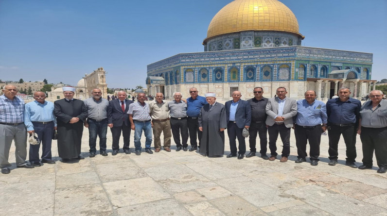 اجتماع يبحث الانتهاكات الاحتلالية بحق العاصمة القدس وأقصاها ومحافظها